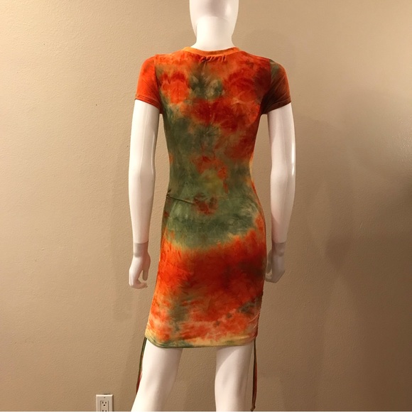 Tie Dye Bodycon Mini Dress NEW Juniors Large Orange Green Yellow Short Sleeve - Picture 4 of 12